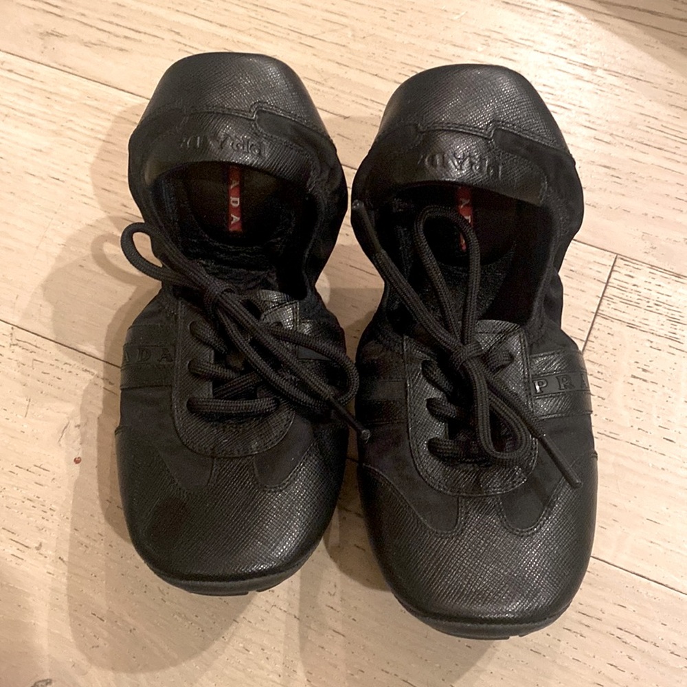 Prada Gabardine Saffiano Nero 5.5